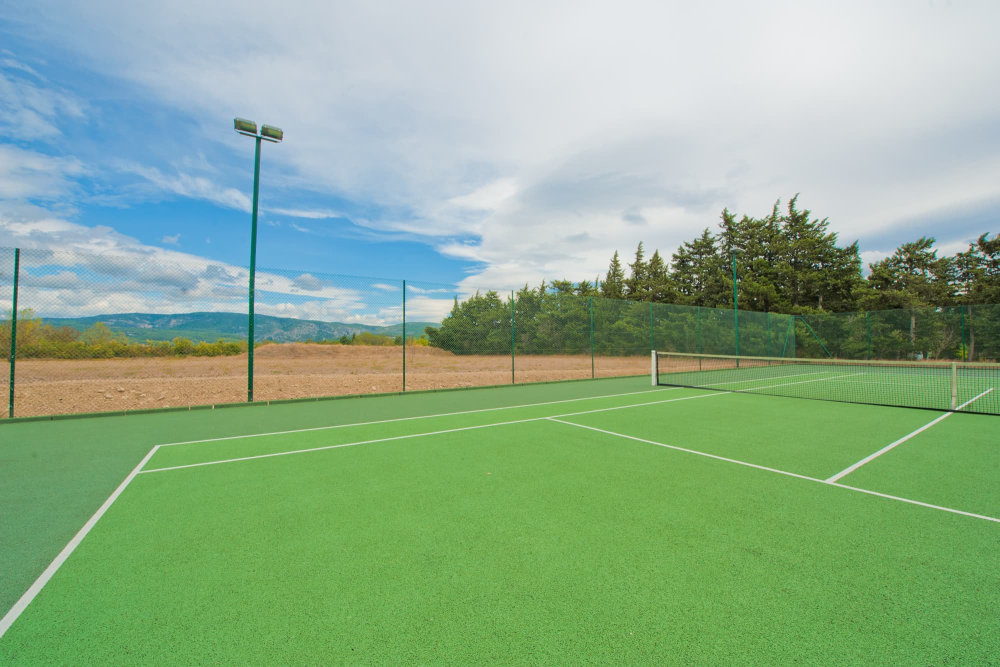 private-tennis-court.46131.jpg