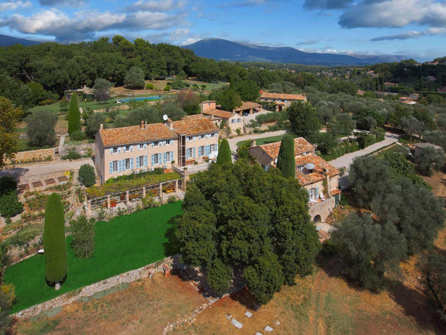 Villa Valbonne1 (1).jpg