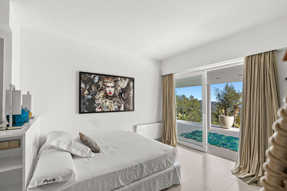 Villa Pura with Seaview and New Padel Court (11).jpg