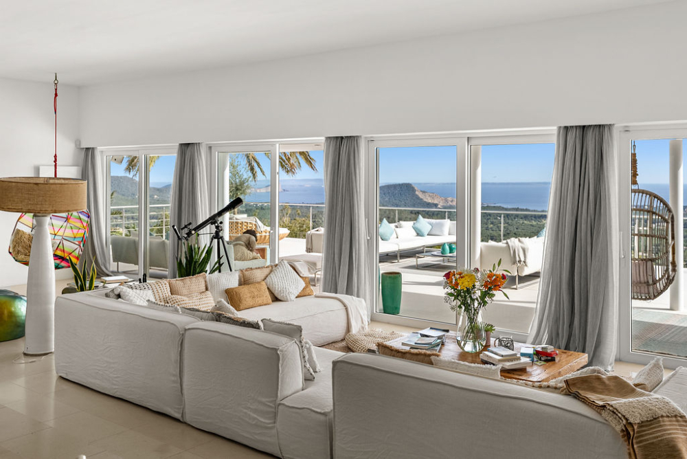 Villa Pura with Seaview and New Padel Court (13).jpg