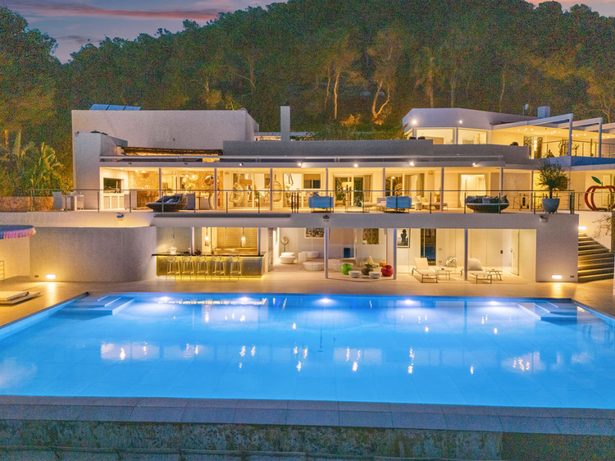 Villa Pura with Seaview and New Padel Court (4).jpg
